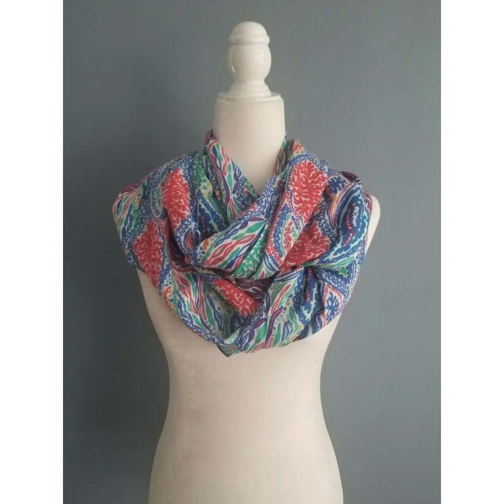 Lilly Pulitzer Let Minnow Infinity Scarf - Picture 2 of 9